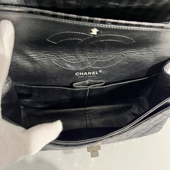 Chanel Black Striped Calfskin 2.55 Reissue 226 Double Flap Bag - Picture 10 of 15